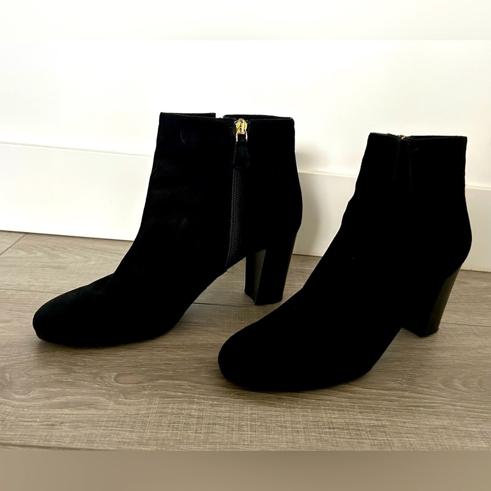 Studio Pollini 🇮🇹 Black Suede Ankle Boots